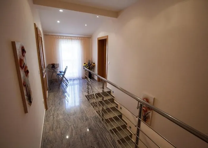 In With Sea View, Balcony, Air Conditioning, Wifi 3492-3