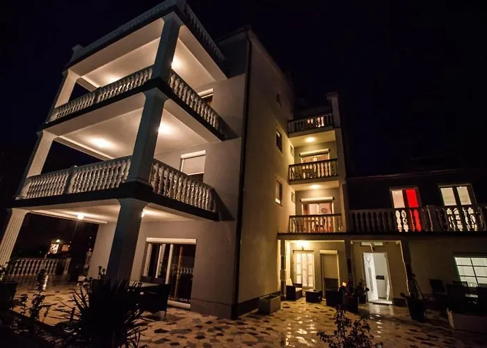 In With Sea View, Balcony, Air Conditioning, Wifi 3492-3 Apartment