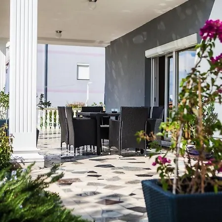 In With Sea View, Balcony, Air Conditioning, Wifi 3492-3 Crikvenica