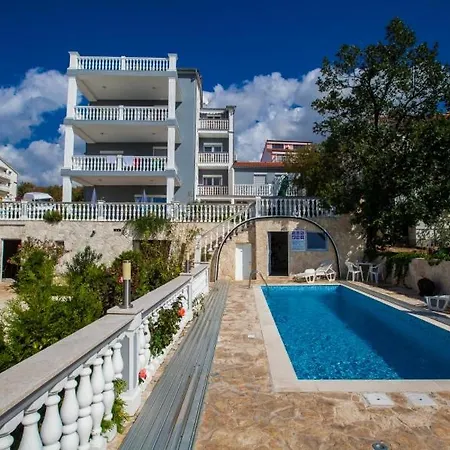 In With Sea View, Balcony, Air Conditioning, Wifi 3492-3