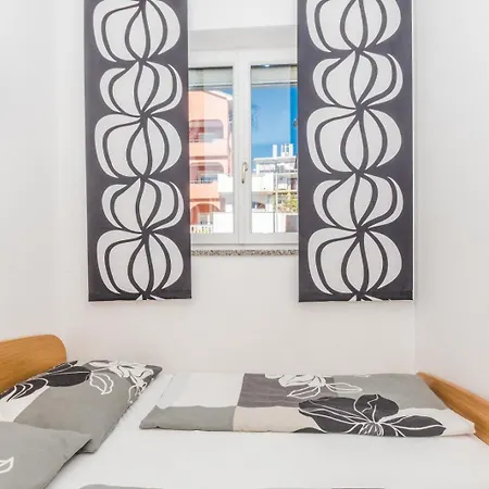 Apartment In With Sea View, Balcony, Air Conditioning, Wifi 3492-3 Crikvenica